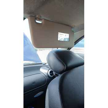 Recambio de parasol derecho para mg zr 105 referencia OEM IAM   