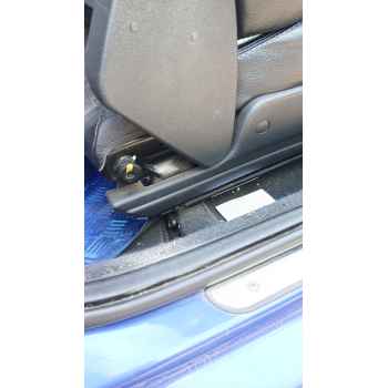 Recambio de asiento delantero derecho para mg zr 105 referencia OEM IAM   