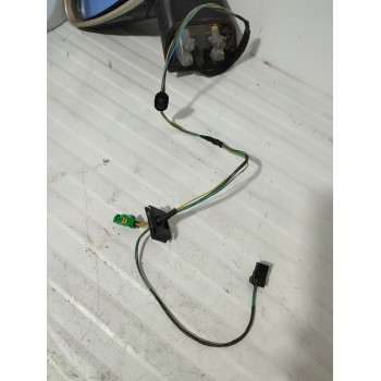 Recambio de retrovisor izquierdo para citroën c4 i sedán 1.6 hdi referencia OEM IAM 96467083  