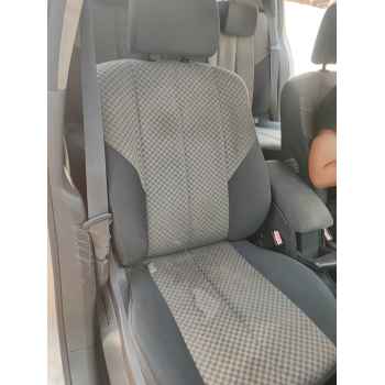 ASIENTO DELANTERO DERECHO 