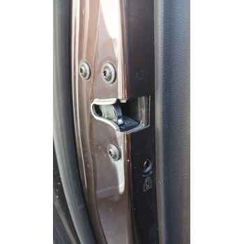 CERRADURA PUERTA TRASERA IZQUIERDA 
