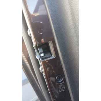 Recambio de cerradura puerta trasera izquierda para opel zafira tourer c (p12) 2.0 cdti (75) referencia OEM IAM   