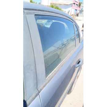 Recambio de puerta trasera izquierda para opel vectra c (z02) 2.2 dti 16v (f69) referencia OEM IAM   
