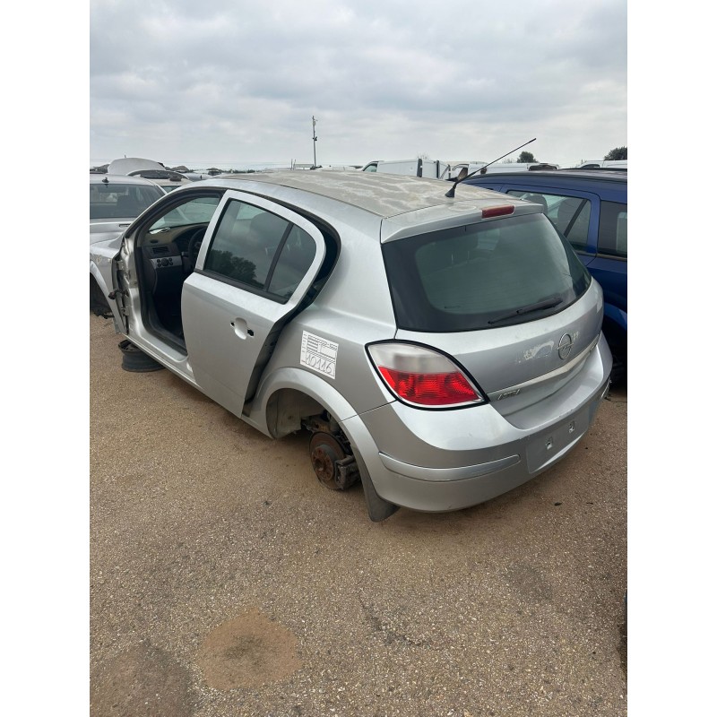 opel astra h (a04) del año 2005