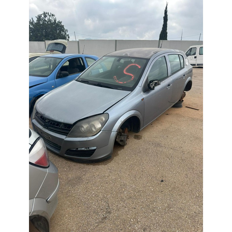 opel astra h (a04) del año 2004