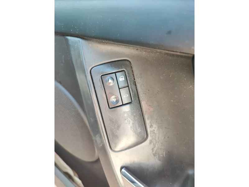 Recambio de mando elevalunas delantero derecho para opel vectra c (z02) 2.2 dti 16v (f69) referencia OEM IAM   