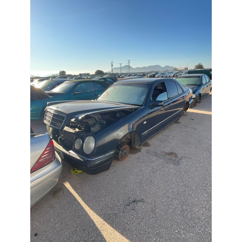 mercedes-benz clase e (w210) del año 1995