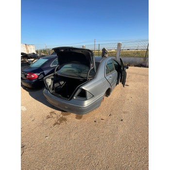 mercedes-benz clase c (w203) del año 2003