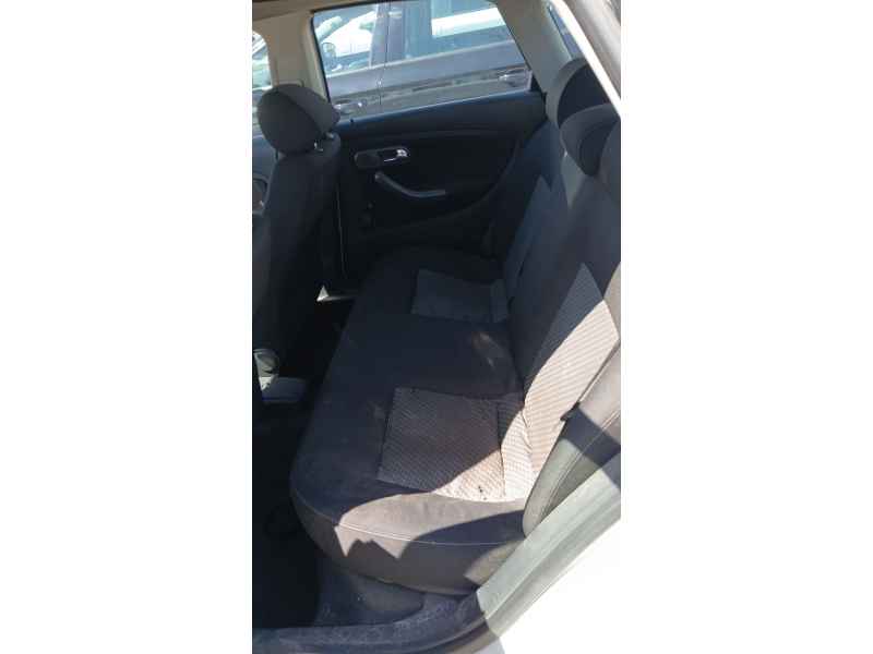 Recambio de fila asientos traseros para seat ibiza iii (6l1) 1.9 sdi referencia OEM IAM   