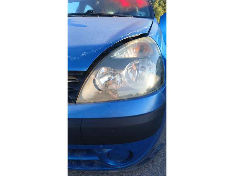 Recambio de faro izquierdo para renault clio ii (bb_, cb_) 1.5 dci (b/cb07) referencia OEM IAM   