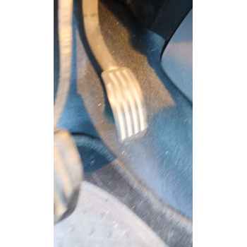 PEDAL ACELERADOR 