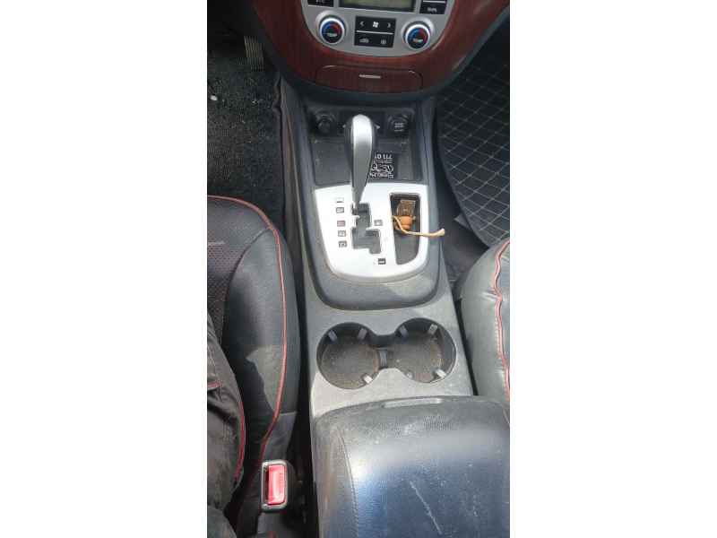 Recambio de consola central para hyundai santa fé ii (cm) 2.2 crdi referencia OEM IAM   