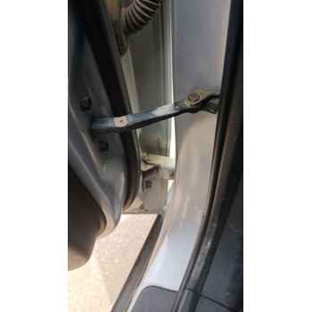 FRENO PUERTA TRASERO IZQUIERDO 