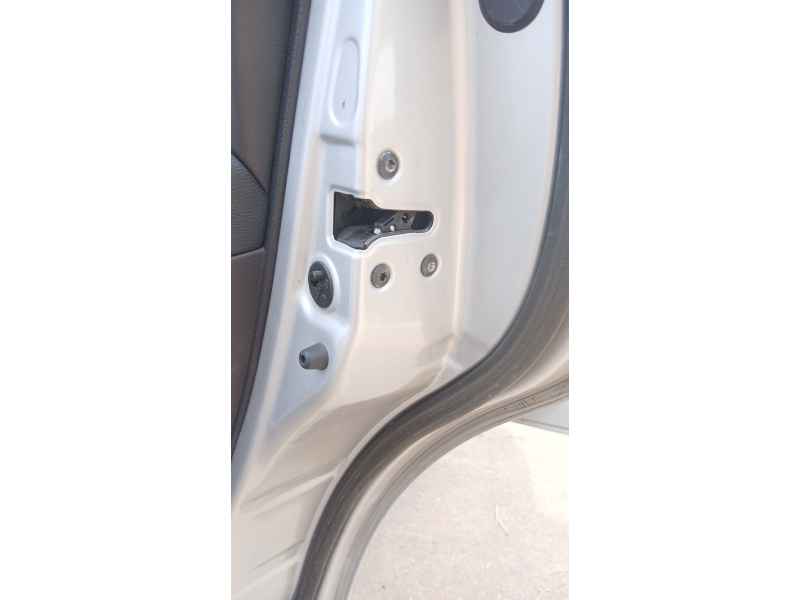 Recambio de cerradura puerta trasera derecha para hyundai santa fé ii (cm) 2.2 crdi referencia OEM IAM   