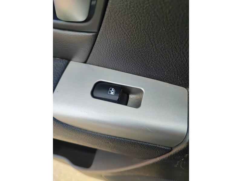Recambio de mando elevalunas trasero izquierdo para hyundai santa fé ii (cm) 2.2 crdi referencia OEM IAM   