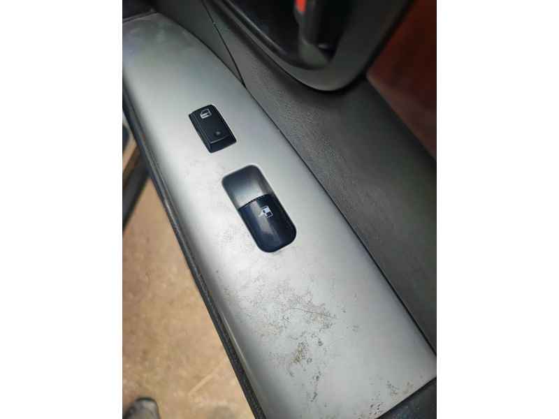 Recambio de mando elevalunas delantero derecho para hyundai santa fé ii (cm) 2.2 crdi referencia OEM IAM   
