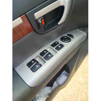 Recambio de mando elevalunas delantero izquierdo para hyundai santa fé ii (cm) 2.2 crdi referencia OEM IAM   