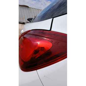 Recambio de piloto trasero derecho para opel corsa e (x15) 1.4 (08, 68) referencia OEM IAM   