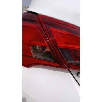 Recambio de piloto trasero izquierdo para opel corsa e (x15) 1.4 (08, 68) referencia OEM IAM   