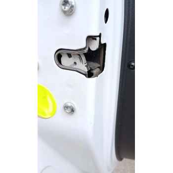 CERRADURA PUERTA DELANTERA IZQUIERDA 
