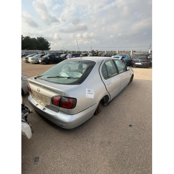 nissan primera (p11) del año 2000