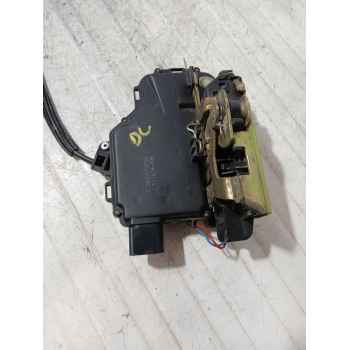 Recambio de cerradura puerta delantera izquierda para volkswagen golf v (1k1) 2.0 tdi referencia OEM IAM C3B1837015A 117674100 