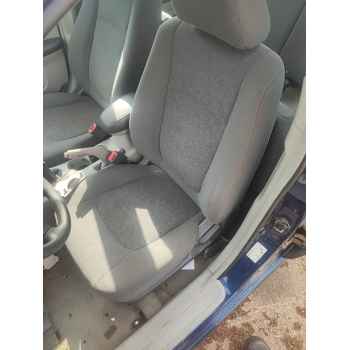 Recambio de asiento delantero izquierdo para kia cerato i hatchback (ld) 1.6 referencia OEM IAM   