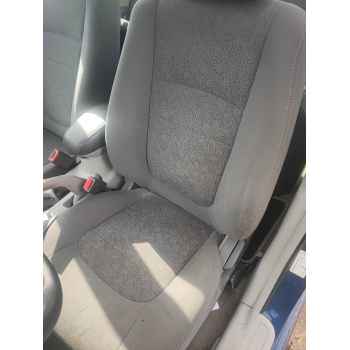 Recambio de asiento delantero izquierdo para kia cerato i hatchback (ld) 1.6 referencia OEM IAM   