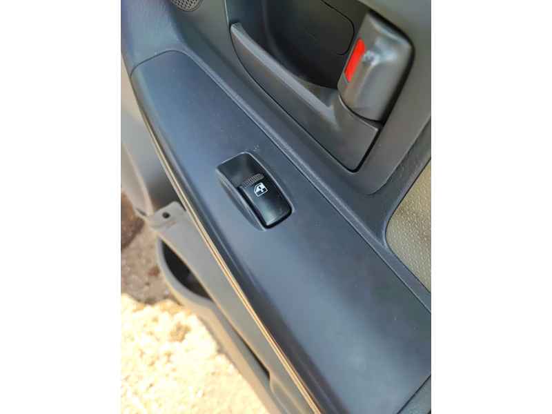 Recambio de mando elevalunas delantero derecho para kia cerato i hatchback (ld) 1.6 referencia OEM IAM   