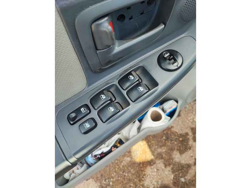 Recambio de mando elevalunas delantero izquierdo para kia cerato i hatchback (ld) 1.6 referencia OEM IAM   