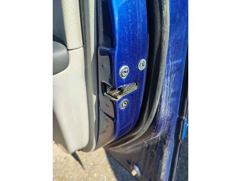 Recambio de cerradura puerta delantera derecha para kia cerato i hatchback (ld) 1.6 referencia OEM IAM   