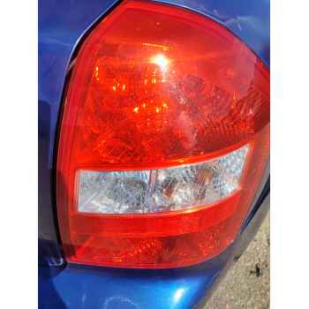 Recambio de piloto trasero derecho para kia cerato i hatchback (ld) 1.6 referencia OEM IAM   