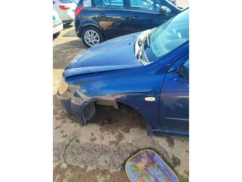Recambio de aleta delantera izquierda para kia cerato i hatchback (ld) 1.6 referencia OEM IAM   