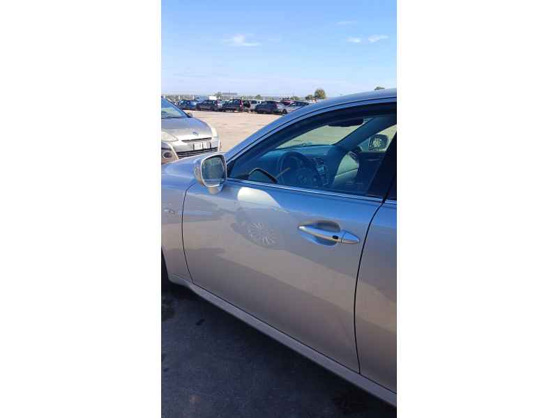 Recambio de puerta delantera izquierda para lexus is ii (_e2_) 220d (ale20) referencia OEM IAM   