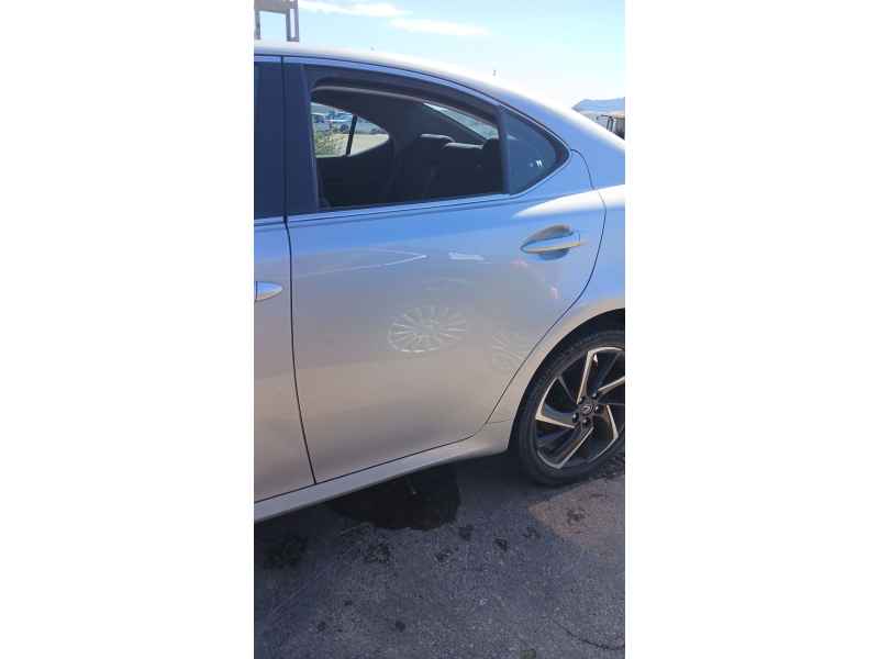 Recambio de puerta trasera izquierda para lexus is ii (_e2_) 220d (ale20) referencia OEM IAM   