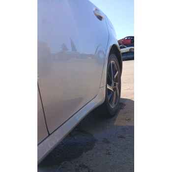 Recambio de puerta trasera izquierda para lexus is ii (_e2_) 220d (ale20) referencia OEM IAM   