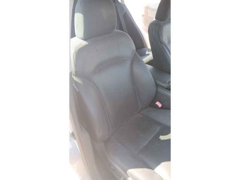 Recambio de asiento delantero derecho para lexus is ii (_e2_) 220d (ale20) referencia OEM IAM   