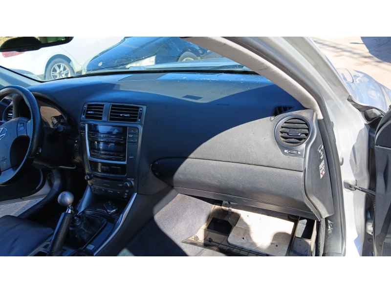 Recambio de salpicadero para lexus is ii (_e2_) 220d (ale20) referencia OEM IAM   