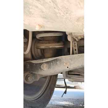 Recambio de amortiguador trasero izquierdo para lexus is ii (_e2_) 220d (ale20) referencia OEM IAM   