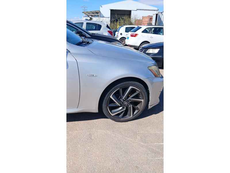 Recambio de aleta delantera derecha para lexus is ii (_e2_) 220d (ale20) referencia OEM IAM   
