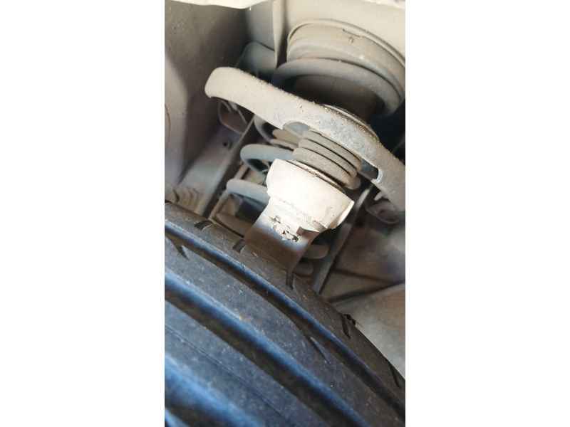 Recambio de amortiguador delantero izquierdo para lexus is ii (_e2_) 220d (ale20) referencia OEM IAM   