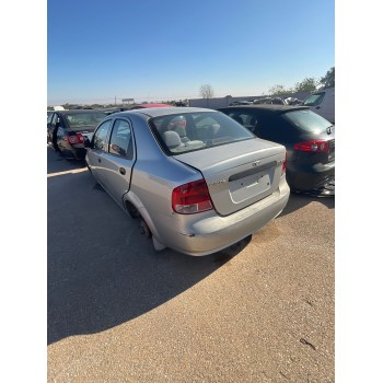 daewoo kalos sedán (klas) del año 2003