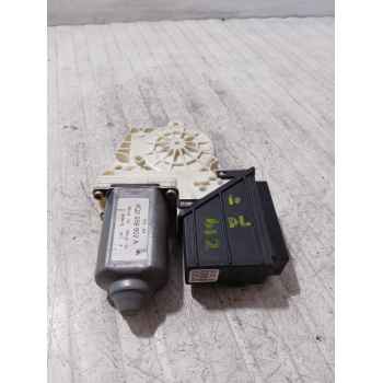 Recambio de motor elevalunas delantero izquierdo para seat ibiza iii (6l1) 1.9 sdi referencia OEM IAM 6Q2959802A  