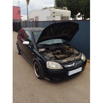 opel corsa c (x01) del año 2004