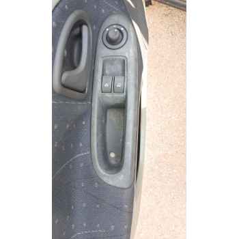 Recambio de mando elevalunas delantero izquierdo para renault clio ii (bb_, cb_) 1.2 16v (bb05, bb0w, bb11, bb27, bb2t, bb2u, bb