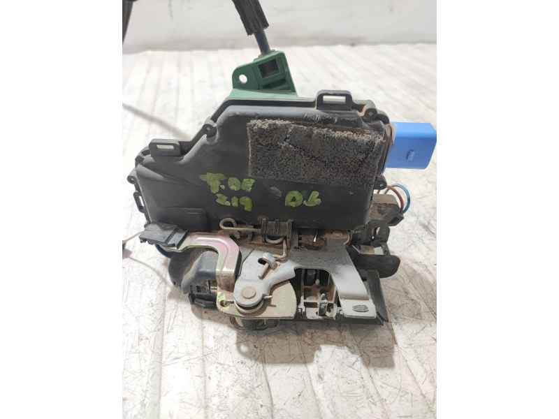 Recambio de cerradura puerta trasera derecha para seat ibiza iii (6l1) 1.9 sdi referencia OEM IAM 3B4839016AG  