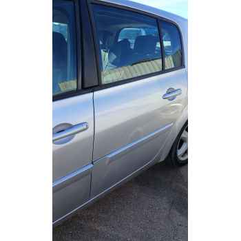 Recambio de puerta trasera izquierda para renault megane ii (bm0/1_, cm0/1_) 1.9 dci referencia OEM IAM   