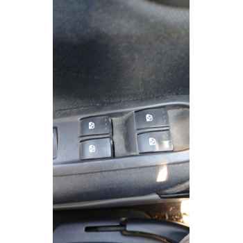 Recambio de mando elevalunas delantero izquierdo para renault megane ii (bm0/1_, cm0/1_) 1.9 dci referencia OEM IAM   