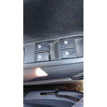 Recambio de mando elevalunas delantero izquierdo para renault megane ii (bm0/1_, cm0/1_) 1.9 dci referencia OEM IAM   