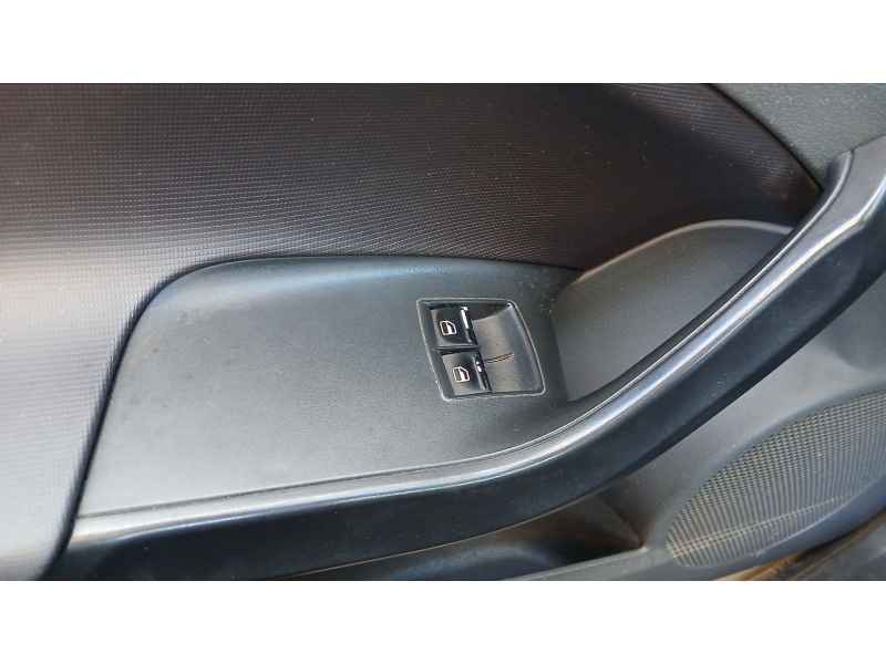 Recambio de mando elevalunas delantero izquierdo para seat ibiza iv (6j5, 6p1) 1.6 tdi referencia OEM IAM   